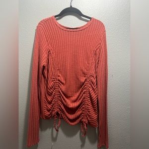 WILLOW ROOT LARGE DARK RED/MAROOON RUNCHED TOP